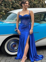 Thin-Strapped Satin Lace Appliques Slit Mermaid Prom/Evening Dress