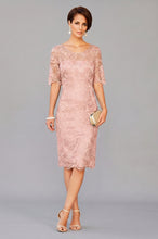 Sheath/Column Knee-length Lace Mother of the Bride Dresses with 1/2 Sleeves