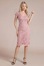 Elegant Lace V-neck Mother of the Bride Dresses