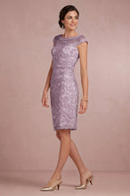 Sheath/Column Cap sleeves Knee-length Lace Appliques Mother Of The Bride Dresses
