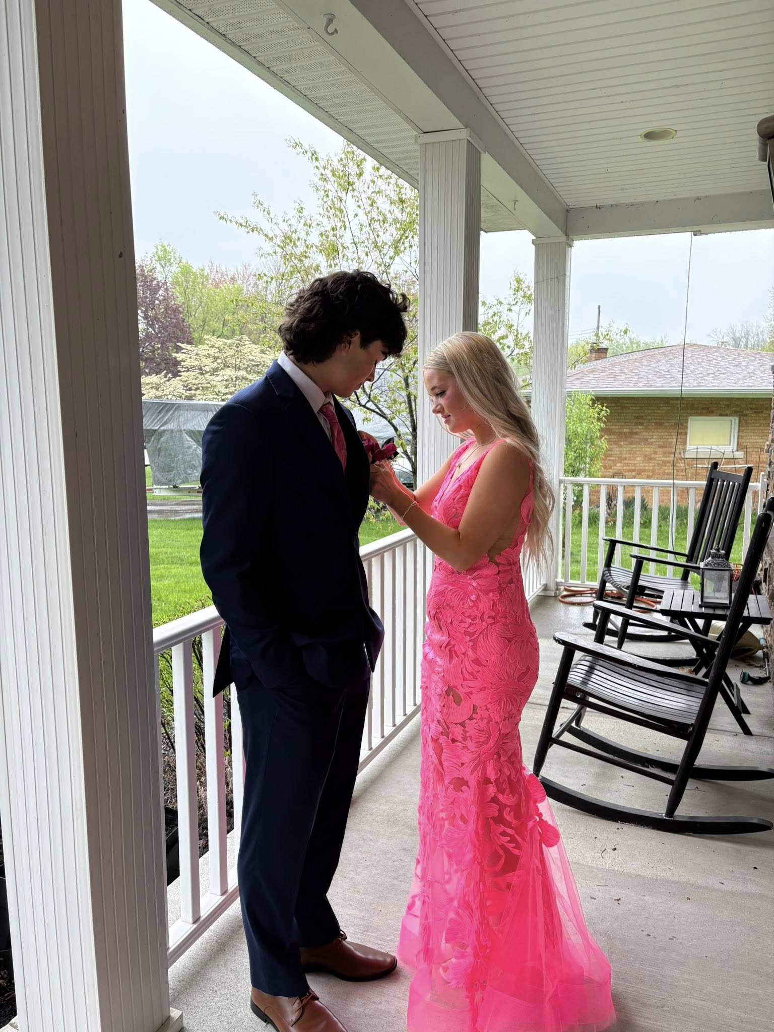 V-Neck Slim-Fit Tulle Lace Appliques Mermaid Evening Dresses