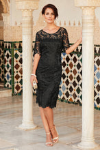 Sheath/Column Knee-length Lace Mother of the Bride Dresses with 1/2 Sleeves