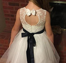 White Scoop Neck Sleeveless Tulle Flower Girl Dresses With Bows