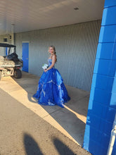 Sweetheart Neckline Sleeveless Lace Appliques Blue Evening Dresses