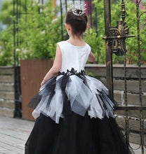 Scoop Neck Sleeveless Black and White Tulle Flower Girl Dresses