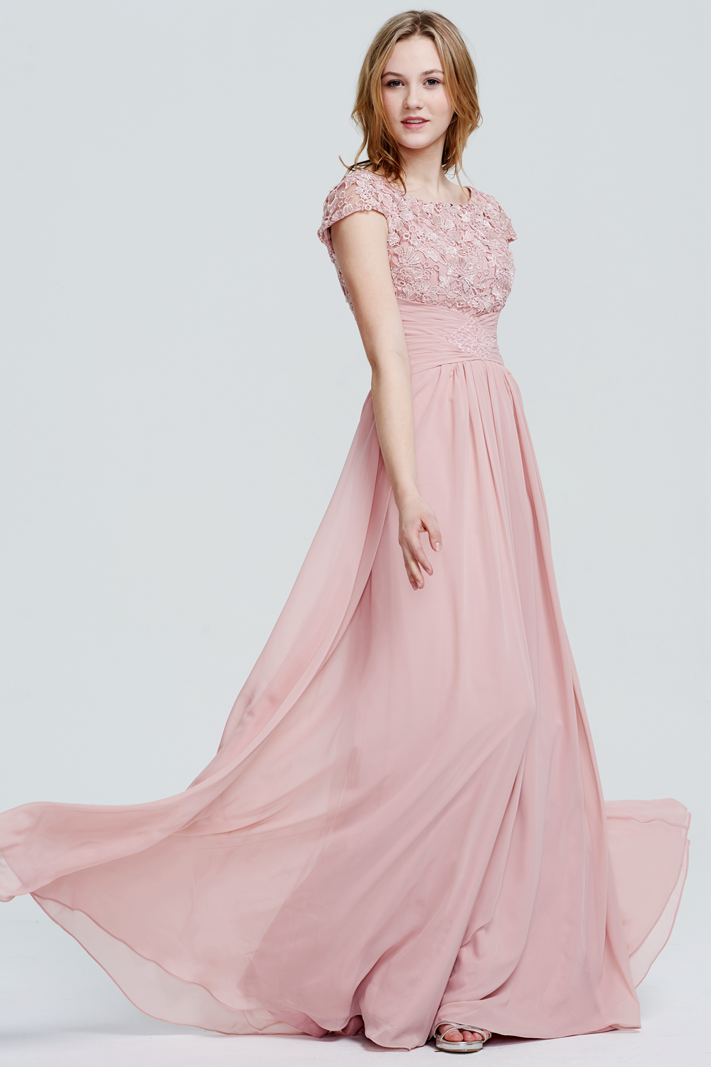 Pearl Pink Lace-Embellished Sleeveless Chiffon Bridesmaid Gown Secondary image
