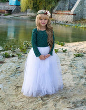 Scoop Neck Long Sleeve Lace Appliques Tulle Flower Girl Dresses