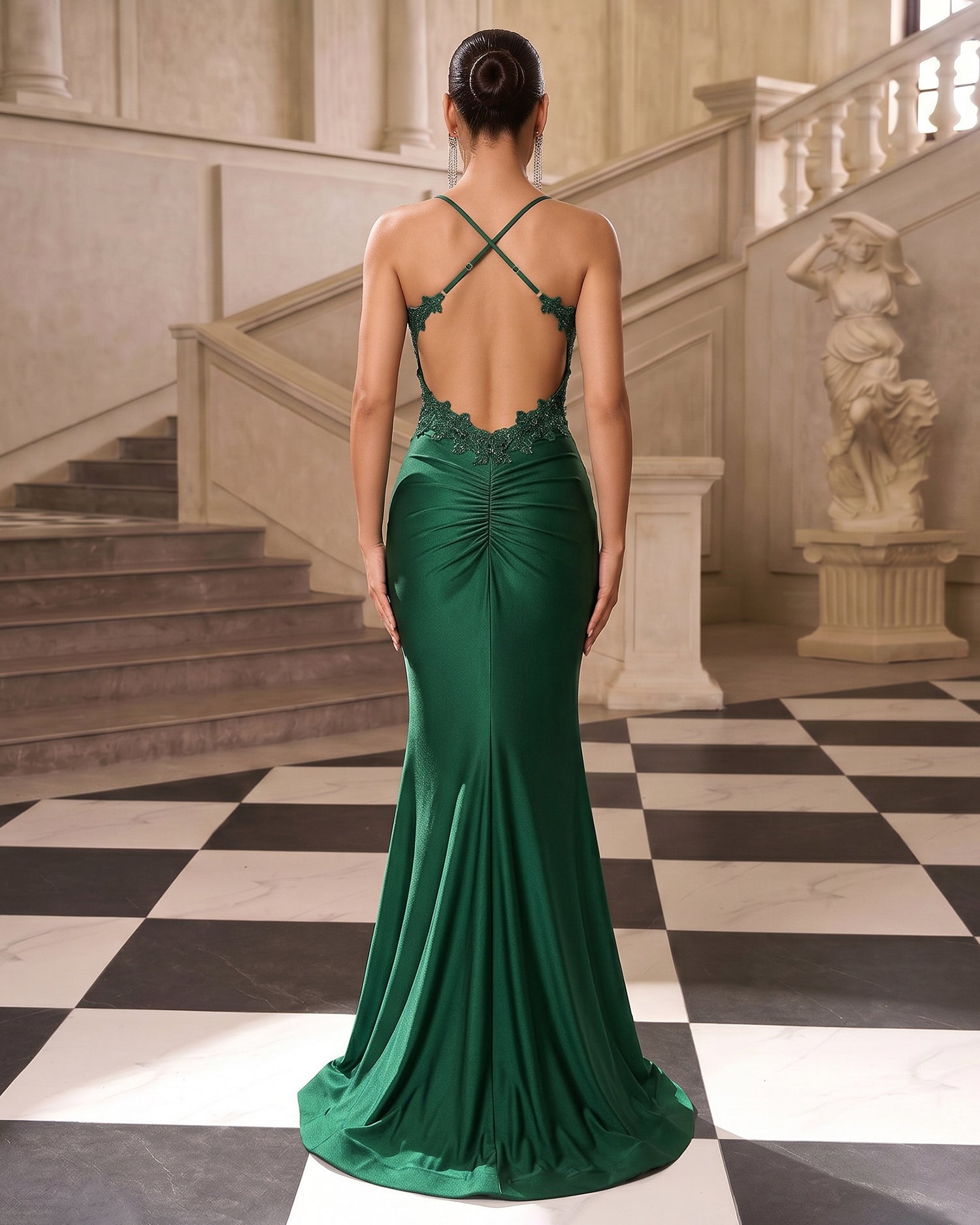 Dark Green Mermaid Halter Neck Long Prom Dress With Appliques