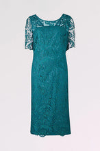Sheath/Column Knee-length Lace Mother of the Bride Dresses with 1/2 Sleeves