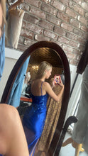 Blue Sheath V-neck Lace Appliques Satin Slit Mermaid Prom Dress