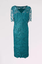 Sheath/Column Knee-length Lace Mother of the Bride Dresses with 1/2 Sleeves