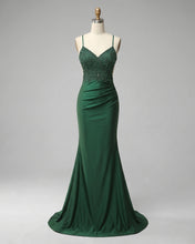 Dark Green Mermaid Halter Neck Long Prom Dress With Appliques