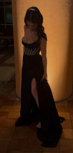 Sweetheart Neckline Sleeveless Beaded Satin Slit Black Prom/Evening Dresses