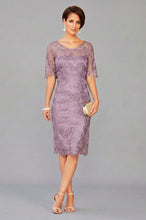 Sheath/Column Knee-length Lace Mother of the Bride Dresses with 1/2 Sleeves