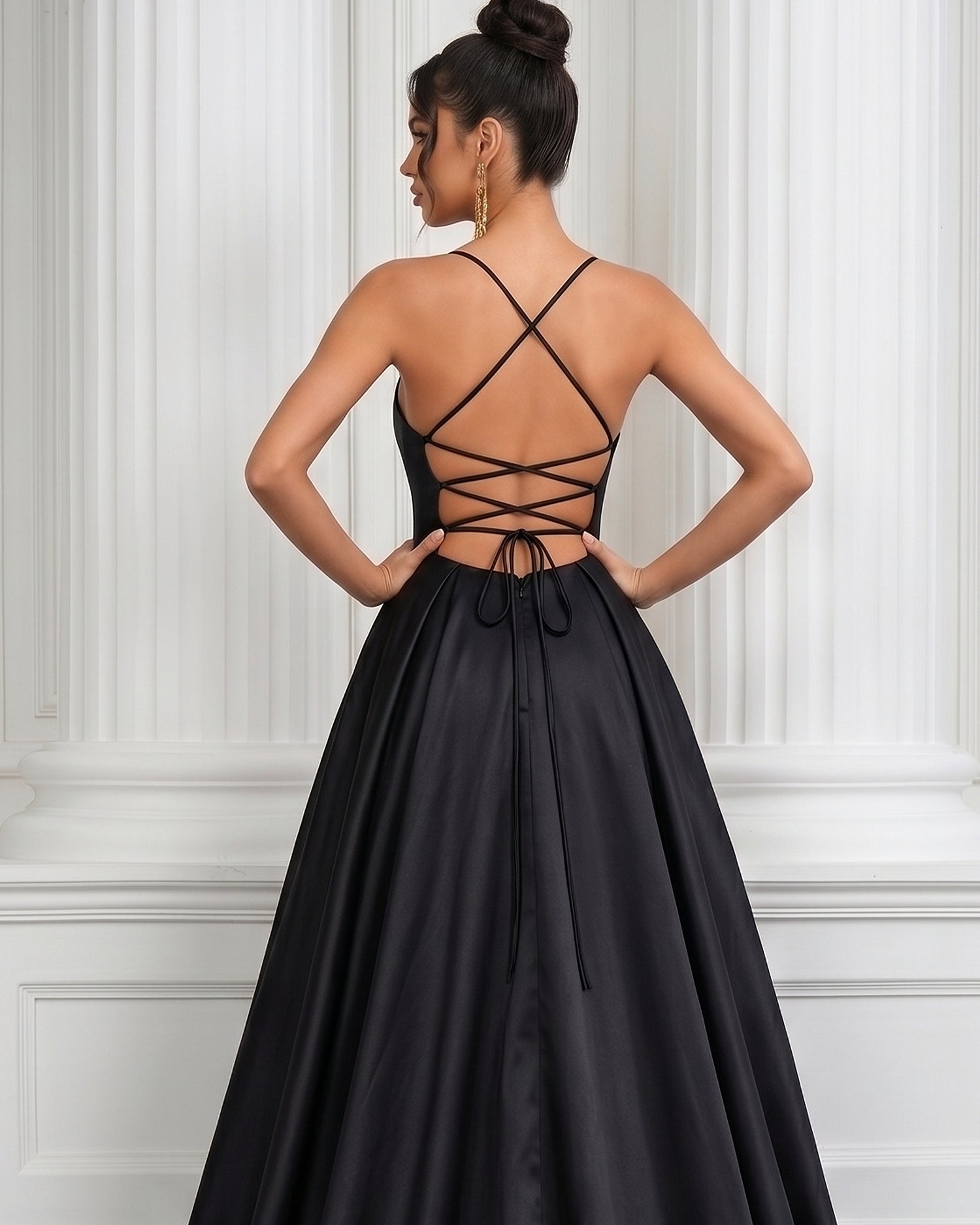 A-line Scoop Floor-Length Satin Prom Dress With Pockets