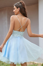 Spaghetti Strap Lace Applique Tulle Short Homecoming Dress with Criss Cross Back