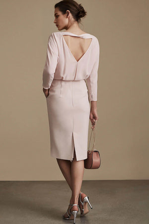 Pearl Pink 3/4-Sleeve Chiffon Sheath Cocktail Dress with Twisted Back Cutout