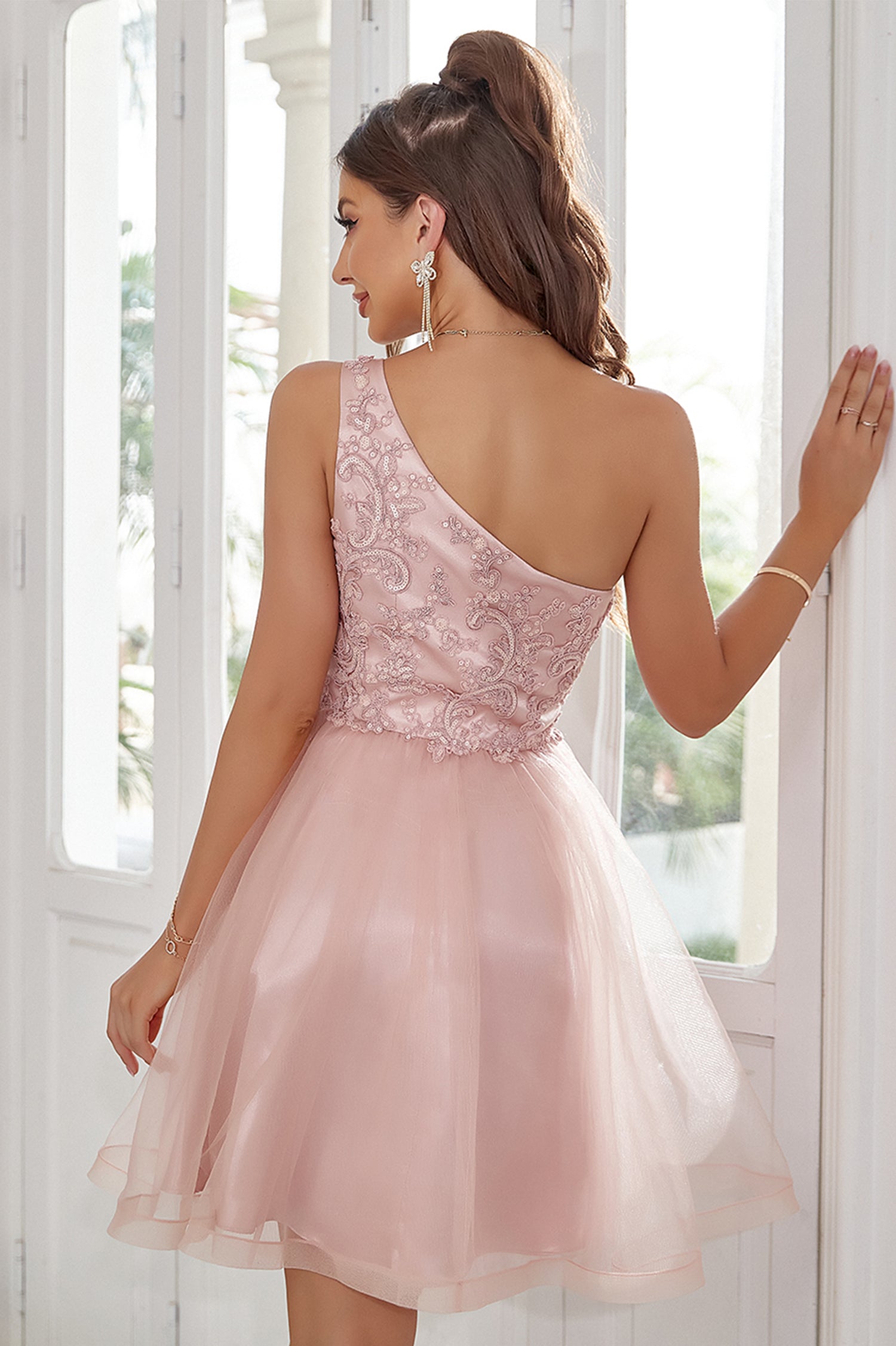 Sleeveless One Shoulder Lace Beaded A-Line Short Homecoming Dress