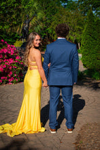 V-Neck Spaghetti Strap Slim-fit Long Satin Yellow Prom Dress