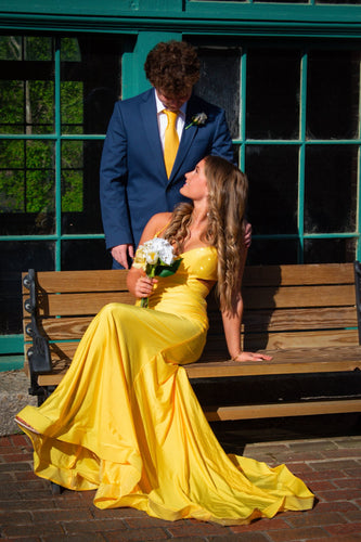 V-Neck Spaghetti Strap Slim-fit Long Satin Yellow Prom Dress