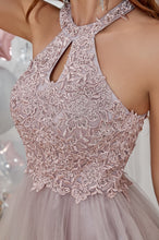 Halter Neck Lace Applique Tulle Short Homecoming Dress