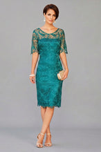 Sheath/Column Knee-length Lace Mother of the Bride Dresses with 1/2 Sleeves