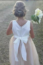 Ball-Gown/Princess Tea Length Tulle/Lace Sleeveless Scoop Neck Flower Girl Dress