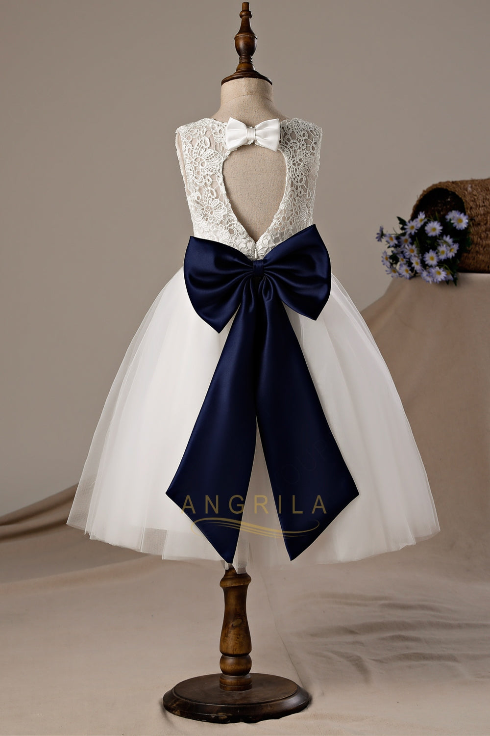 A-line/Princess Tulle & Lace Flower Girl Dresses with Bows