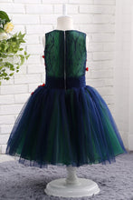 Ball Gown Tulle & Lace V-Neck Flower Girl Dresses with Handmade Flowers