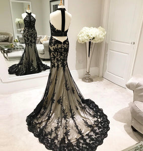 Trumpet/Mermaid Halter Neck Sweep Train Back Strap Lace Evening Dress