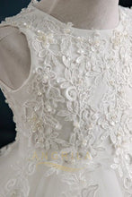 A-Line Sleeveless Lace Applique Beading Flower Girl Dresses