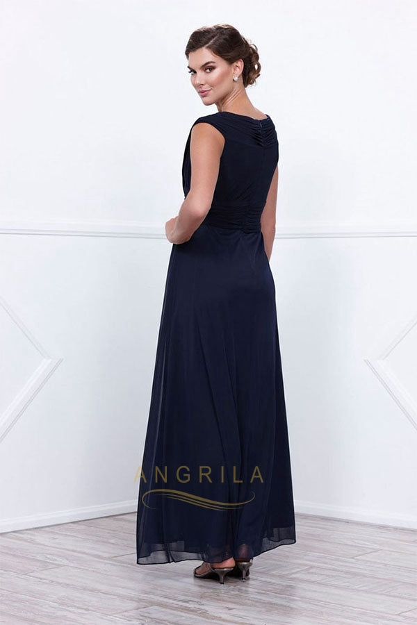 Dark Navy Sleeveless Mother of the Bride Dresses Secondary image