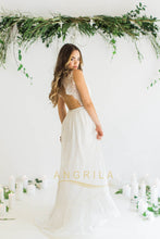 A-Line Scoop Sleeveless Wedding Dresses