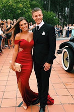 Sheath/Column Off-the-shoulder V-neck Side Split Long Prom Dresses