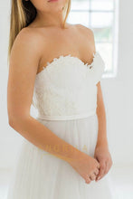 Strapless Sweetheart Lace Bodice Tulle Wedding Dresses