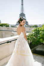 A-line/Princess Spaghetti Straps Lace Applique Wedding Dresses