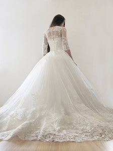 Ball Gown 3/4 Sleeves Lace Appliques Lace-up Long Wedding Dresses with Sweep Train