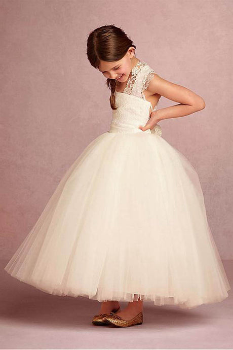 Faddish Tulle Lace Ball Gown for Flower Girls with Lace Appliques