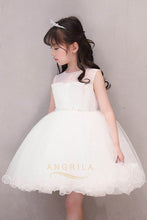 Cute Illusion Knee-length Tulle Flower Girl Dresses