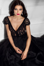 Black V-Neck Prom Dresses with Sleeves