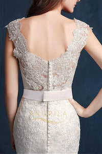 Elegant Mermaid Belt Wedding Dresses with Lace Appliques