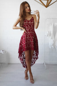 Elegant Spaghetti Straps Lace Homecoming Dresses