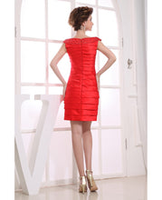Enchanting Sheath/Column Ruched Short Satin Cocktail Dresses