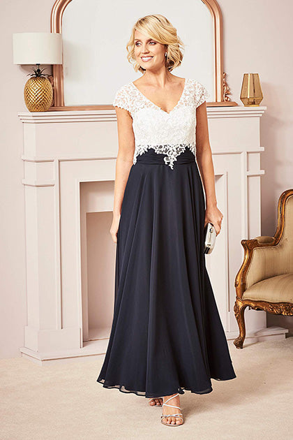 A-Line V-neck Ankle-length Chiffon Mother of the Bride Dress Main image