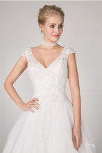 Ball-Gown/Princess V-neck Long Train Tulle Wedding Dress with Lace