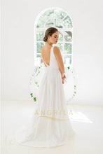 V-neck Open Back Elegant Wedding Dress