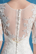 Trumpet/Mermaid Scoop Neck Lace Wedding Dress with 1/2 Sleeves