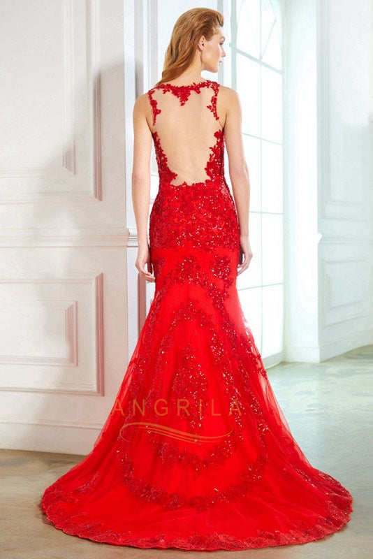 Trumpet/Mermaid Scoop Neck Court Train Long Prom Dress with Sequins