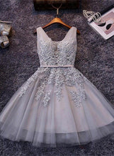 A-line Sleeveless Lace Appliques Short Tulle Prom Dresses