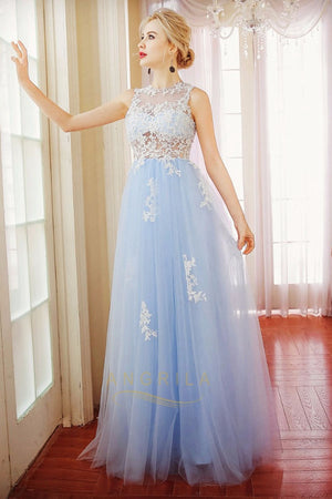 Sheath/Column Scoop Neck Backless Prom Dress with Appliques